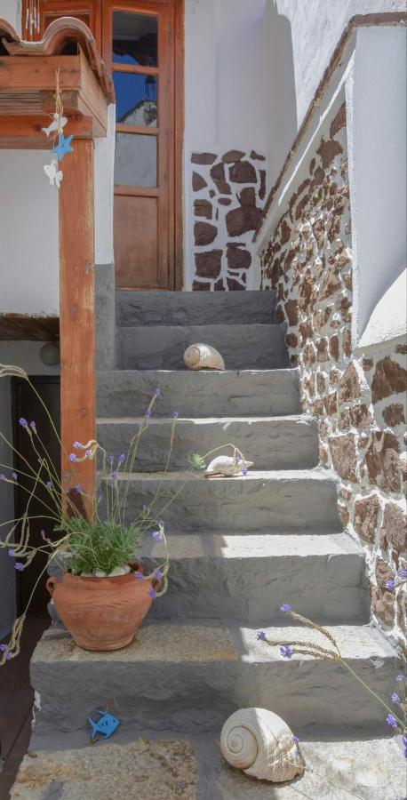 Traditional House Kassandra'S Guest House แอร์มิโอนี ภายนอก รูปภาพ