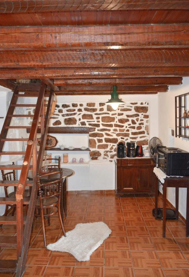 Traditional House Kassandra'S Guest House แอร์มิโอนี ภายนอก รูปภาพ