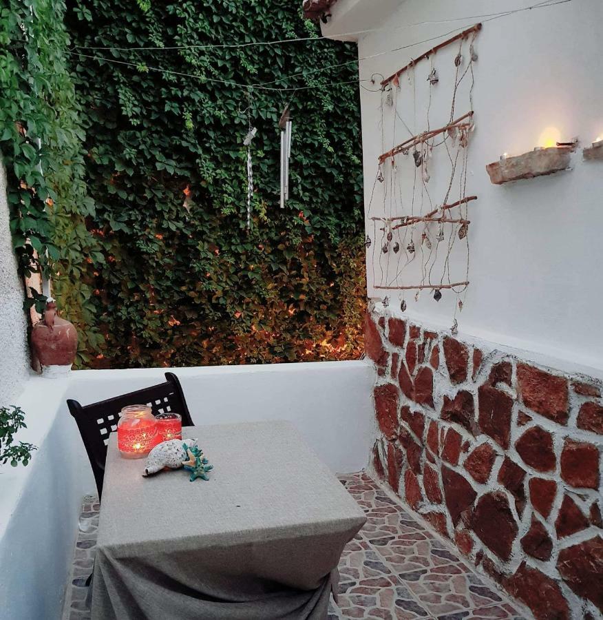 Traditional House Kassandra'S Guest House แอร์มิโอนี ภายนอก รูปภาพ